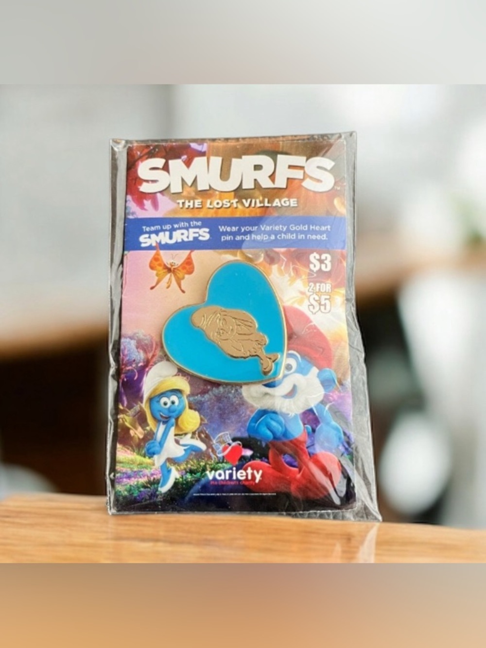 NEW Variety Heart Club Smurfs The Lost Village Smurfette Gold Heart Pin 2016